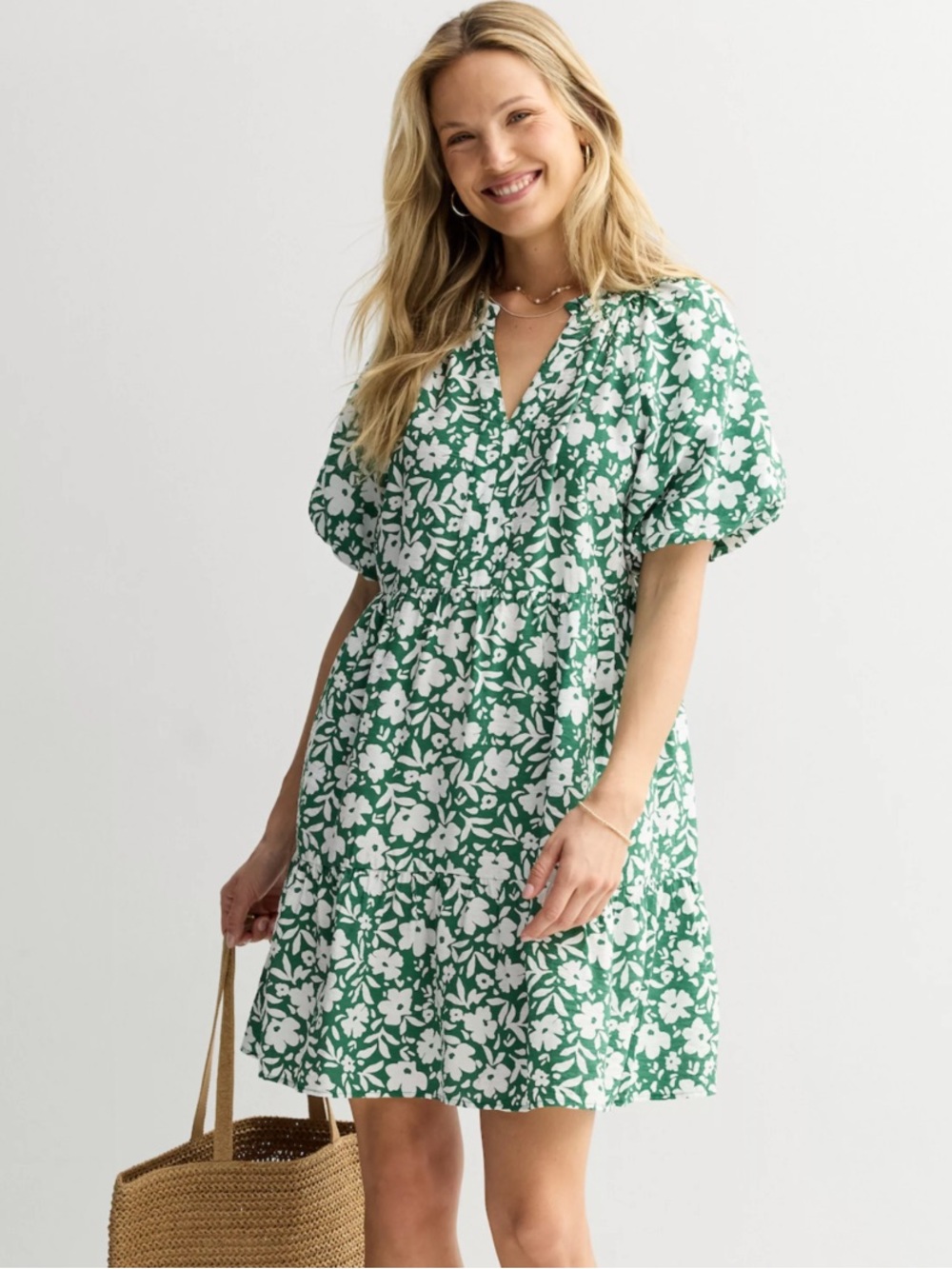 Sonoma Women’s Small Green White Floral Silk-Like Tiered Pocket Summer Dress